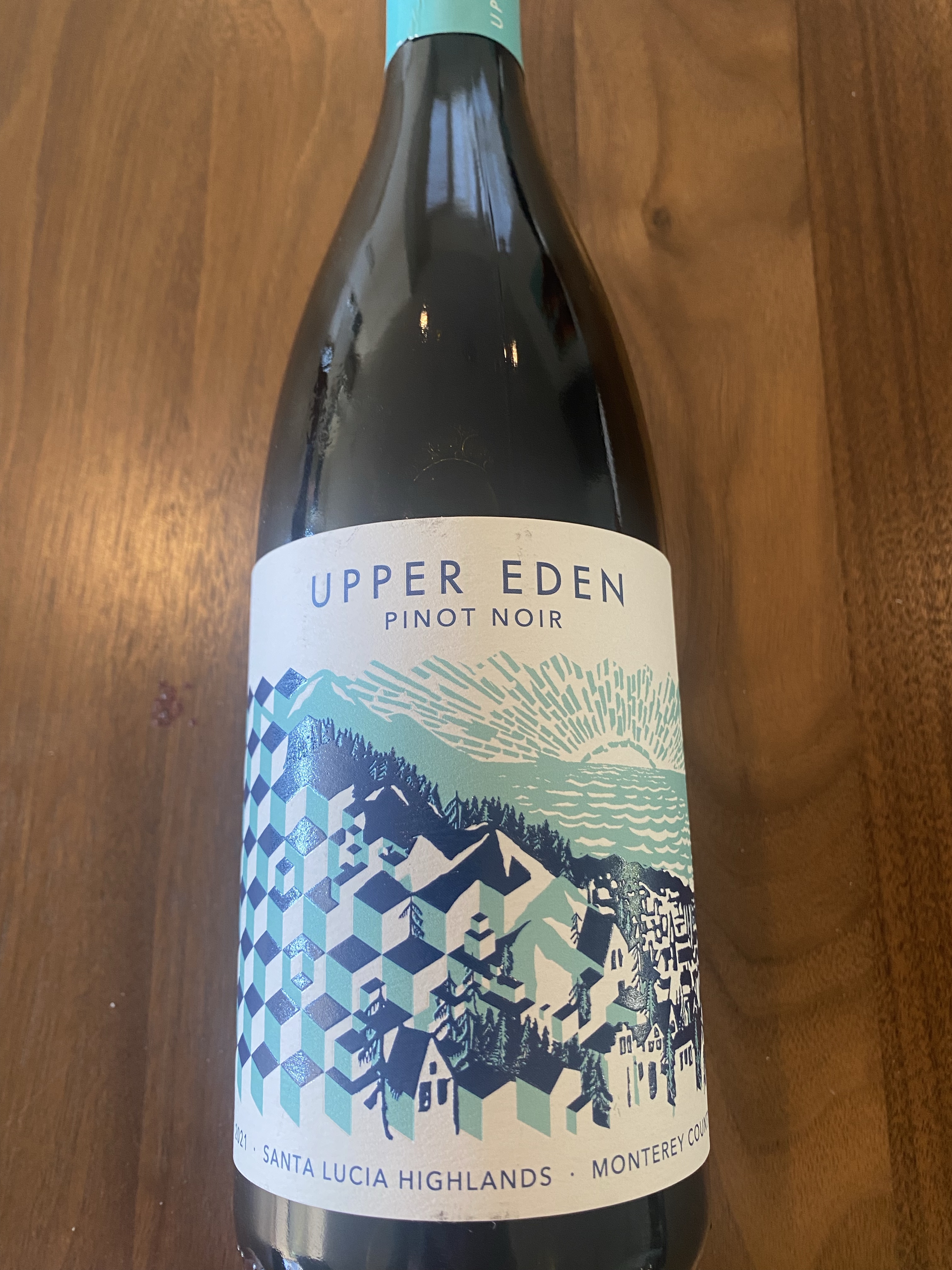 Front label of the 2021 Upper Eden Pinot Noir, Santa Lucia Highlands, California